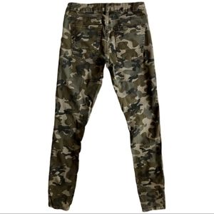 Kendall & Kylie Camo Skinny Jeans Size 24
